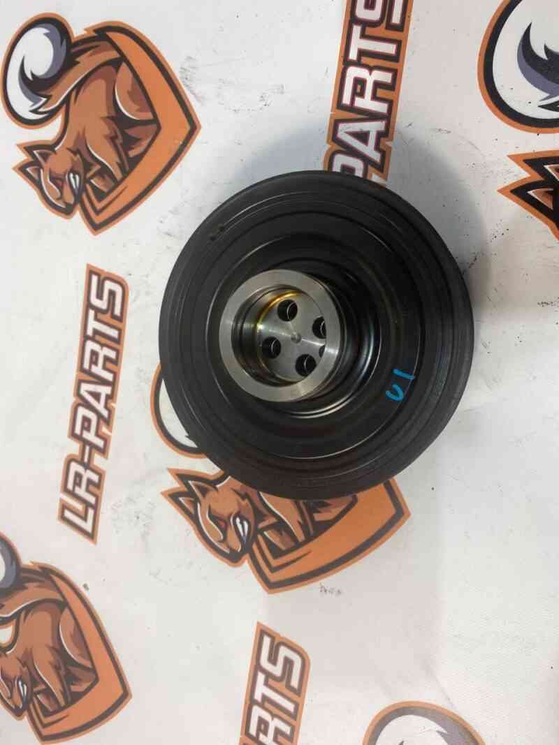 LR113860 Crankshaft pulley with damper 2.0D 2.0IE Range Rover Velar L560 (2018-) Used cost 100 € in stock 1 pcs.