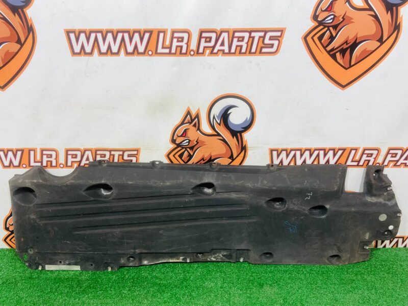 LR114170 Right underbody protection Range Rover Evoque New L551 (2019-) Used cost 120 € in stock 2 pcs.