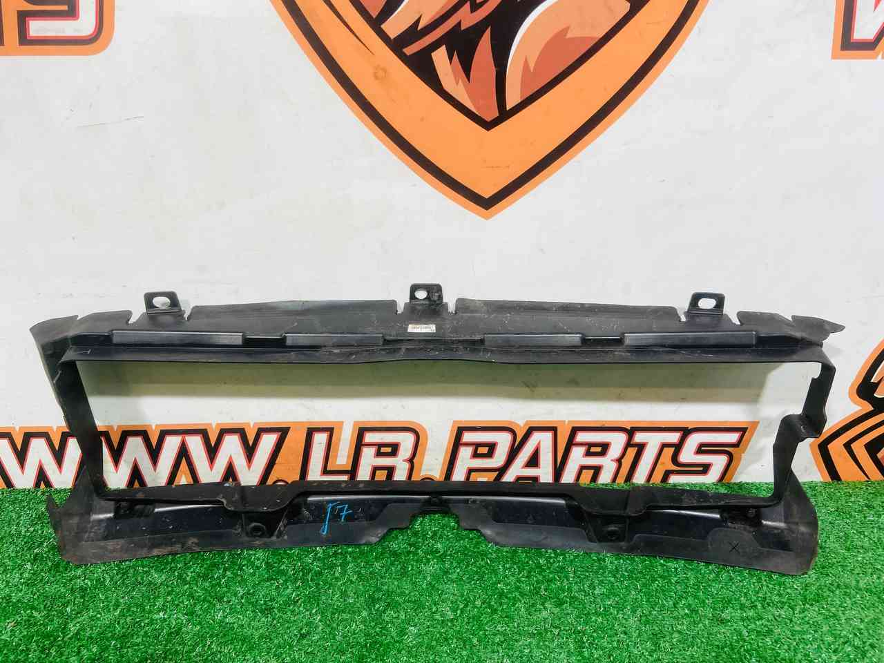 LR114172 Upper ventilation deflector Range Rover Evoque New L551 (2019-) Used cost 110 € in stock 1 pcs.