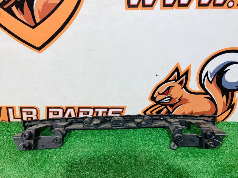 LR114957 Bracket rear bumper Range Rover Evoque New L551 (2019-) used cost 45 € in stock 1 pcs.
