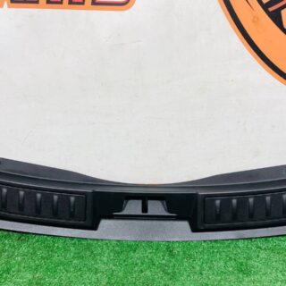 LR114984 Trunk lid sill trim Range Rover Evoque New L551 (2019-) Used cost  € in stock 1 pcs.