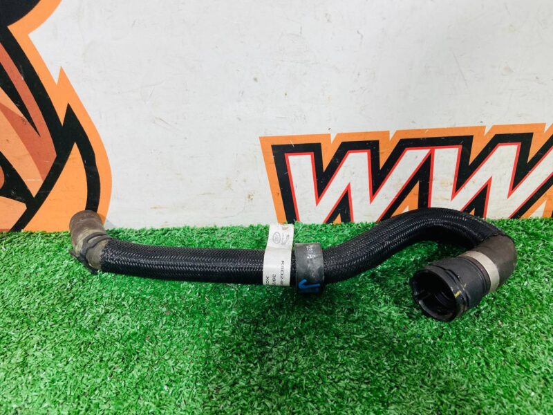 LR115218 Cooling pipe from radiator to intercooler Land Rover Discovery Sport L550 (2015-) used cost 25 € in stock 2 pcs.