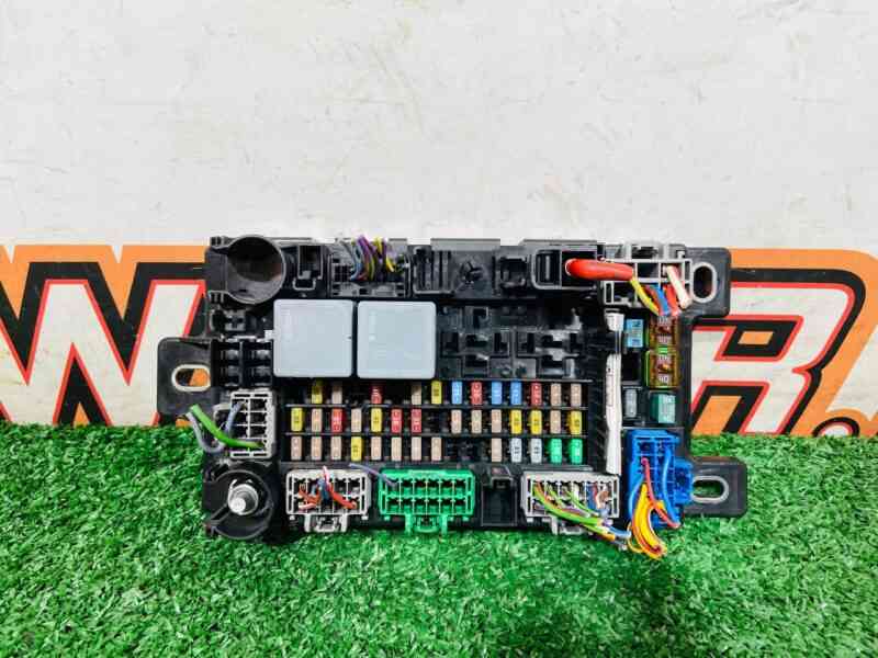 LR115398 Fuse box Land Rover Discovery Sport L550 (2015-) Used cost 100 € in stock 2 pcs.