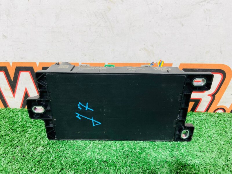LR115398 Fuse box Land Rover Discovery Sport L550 (2015-) Used cost 100 € in stock 2 pcs.