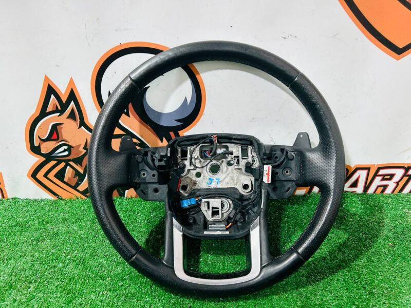 LR115737 Steering wheel for AIR BAG Range Rover Evoque New L551 (2019-) used cost 250 € in stock 2 pcs.