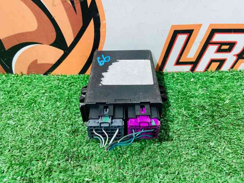 LR116788 Throttle control unit Range Rover Sport L494 (2014-2022) Used cost  € in stock 1 pcs.