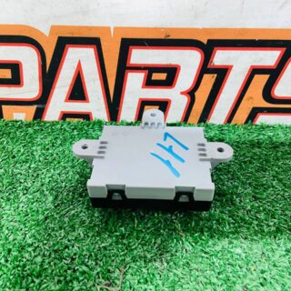 LR117885 Front Door Control Unit Passenger Side Range Rover Evoque New L551 (2019-) Used cost  € in stock 1 pcs.