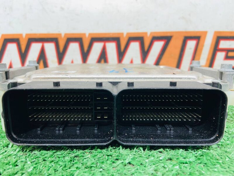 LR122382 Engine Control Unit Range Rover Velar L560 (2018-) Used cost 320 € in stock 3 pcs.