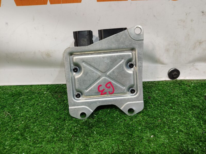 LR126037 AIR BAG Control Unit Land Rover Discovery 5 L462 (2017-) Used cost 110 € in stock 6 pcs.