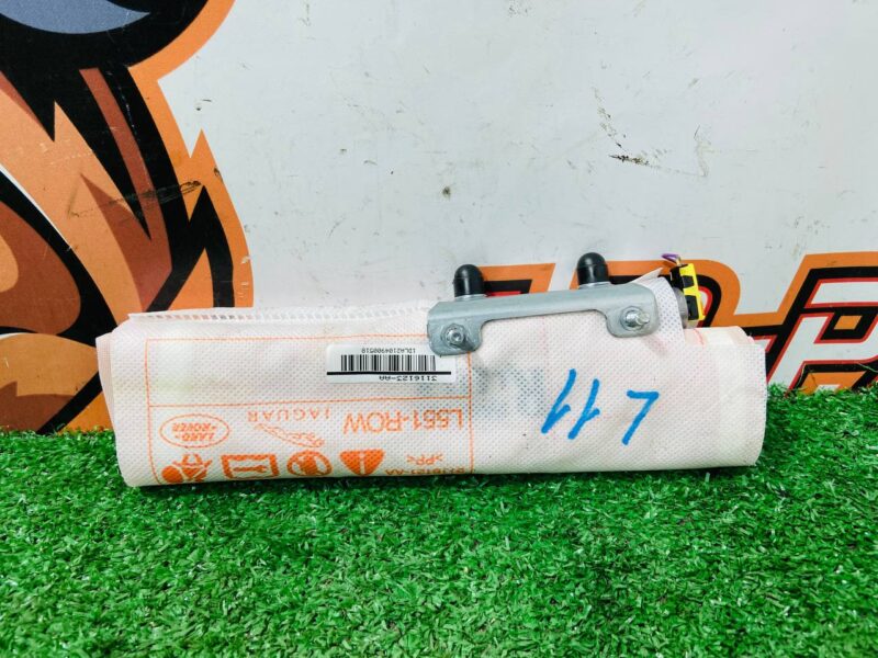 LR126311 Airbag right seat Range Rover Evoque New L551 (2019-) Used cost  € in stock 1 pcs.