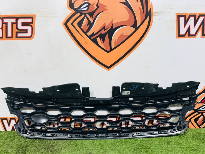 LR134490 Radiator Grille Range Rover Evoque New L551 (2019-) used cost 200 € in stock 1 pcs.
