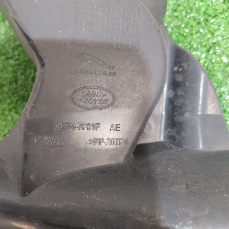 LR135636 Mudguard mounting bracket right Land Rover Discovery Sport L550 (2015-) Used cost 20 € in stock 1 pcs.
