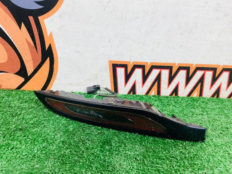 LR136974 Rear fog light right Range Rover Evoque New L551 (2019-) Used cost  € in stock 1 pcs.