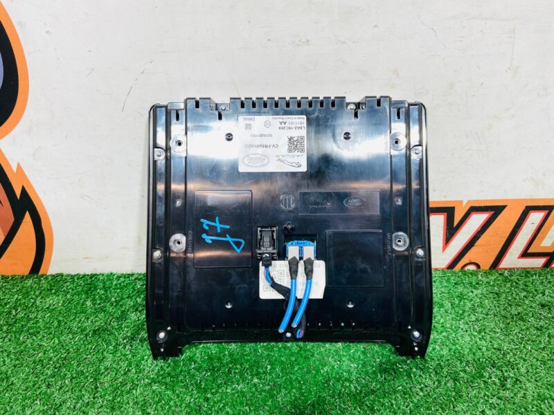LR139096 Climate control unit Range Rover Evoque New L551 (2019-) Used cost 400 € in stock 2 pcs.
