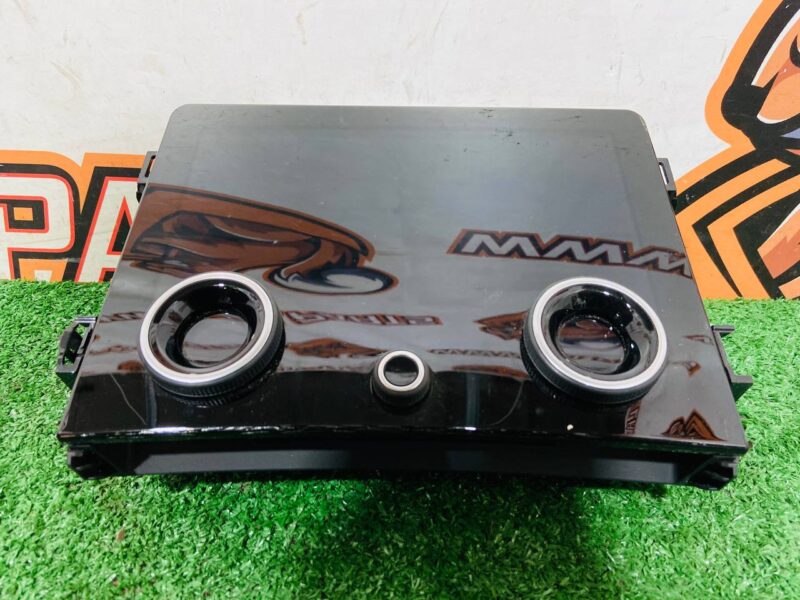 LR156766 Multimedia screen Range Rover Sport L494 (2014-2022) Used - Image 15
