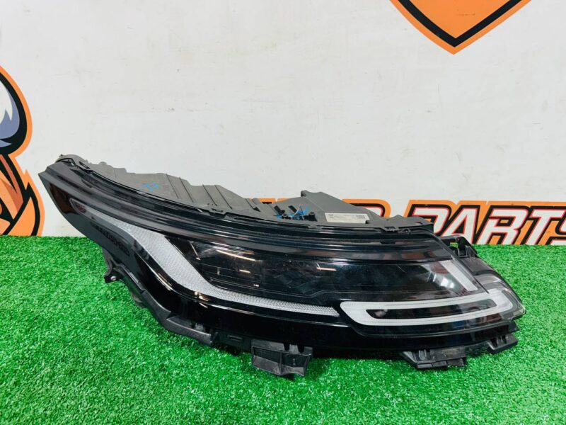 LR159606 Right LED headlight complete Range Rover Evoque New L551 (2019-) Used cost 1 000 € in stock 1 pcs.