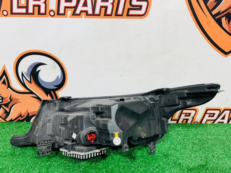 LR169895 Right restaling LED headlight Matrix 2018- Range Rover Sport L494 (2014-2022) Used - Image 32