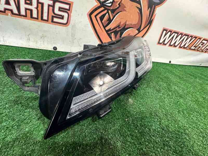 T2H43710 Headlight left Jaguar F-Pace X761 (2017-) used cost 1 200 € in stock 1 pcs.