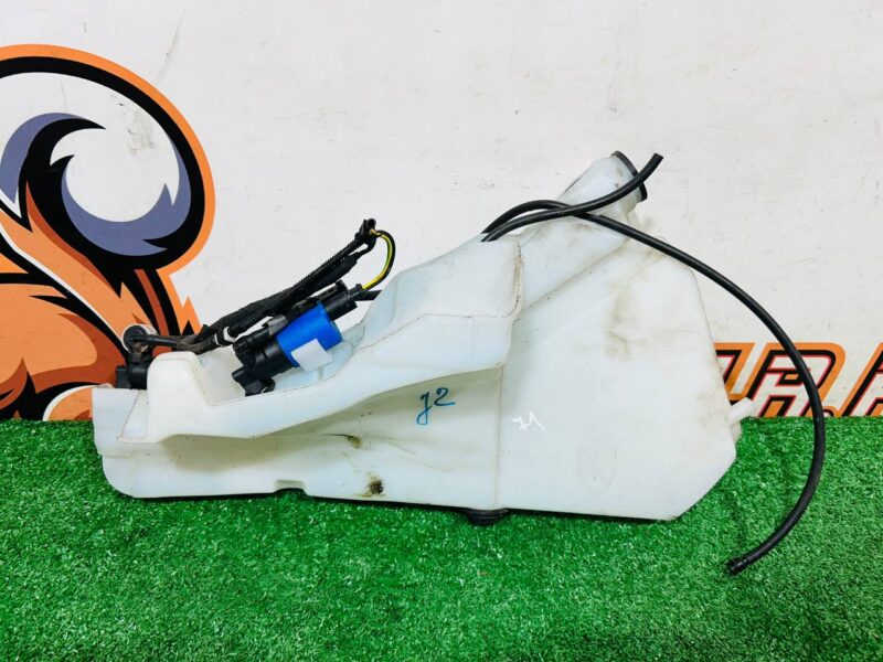 T2H8377 Windscreen washer reservoir Jaguar XF X260 (2015-) Used cost  € in stock 1 pcs.