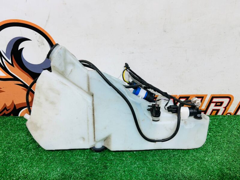 T2H8377 Windscreen washer reservoir Jaguar XF X260 (2015-) Used cost  € in stock 1 pcs.