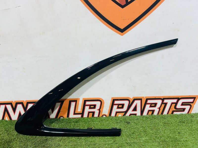 T4A13402.1 Rear window molding right Jaguar F-Pace X761 (2017-) Used cost  € in stock 3 pcs.