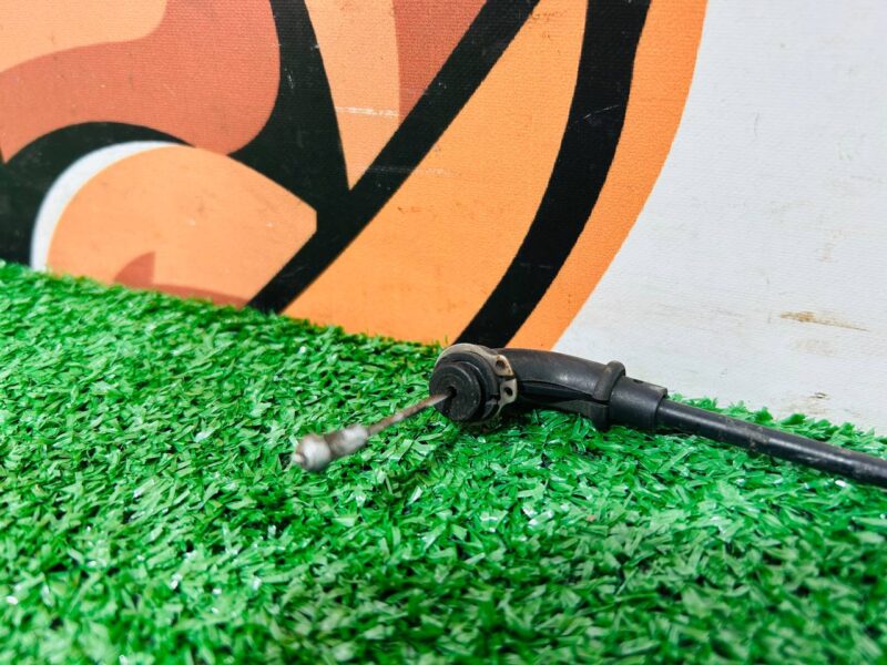 T4A14110 Hood cable Jaguar F-Pace X761 (2017-) Used cost 15 € in stock 1 pcs.