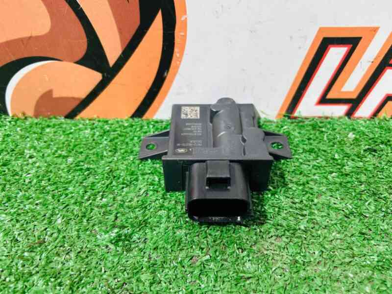 T4A16365 Fuel pump control unit Jaguar F-Pace X761 (2017-) USED - Image 20