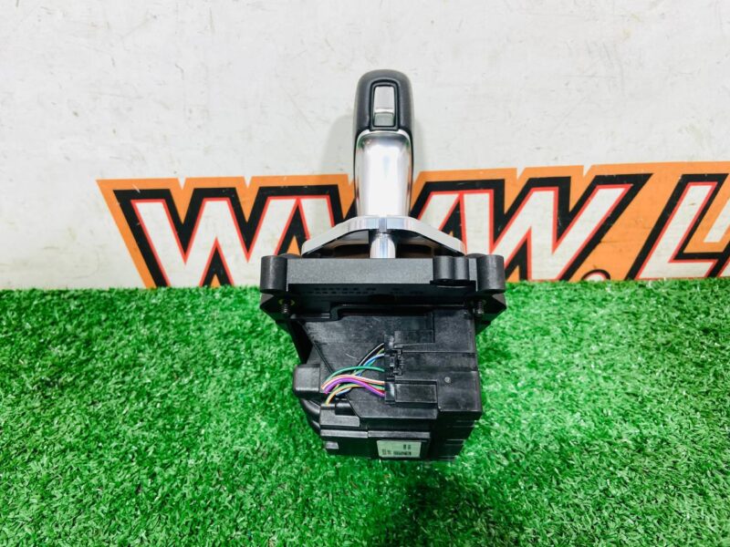 T4A17502QKW Gear shift linkage for automatic transmission Jaguar F-Pace X761 (2017-) Used cost  € in stock 2 pcs.