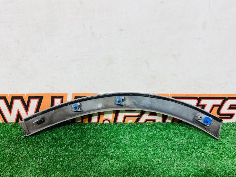 T4A17627 Rear bumper molding left Jaguar F-Pace X761 (2017-) Used cost  € in stock 1 pcs.