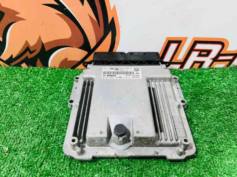 T4A17775 Engine Control Unit Jaguar F-Pace X761 (2017-) Used cost 250 € in stock 1 pcs.