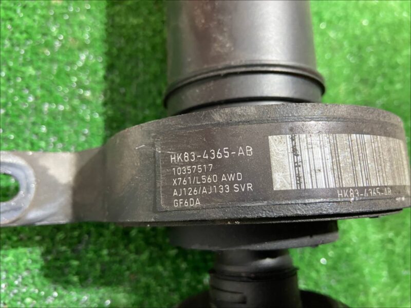 T4A1864 Driveshaft Jaguar F-Pace X761 (2017-) used cost 650 € in stock 1 pcs.