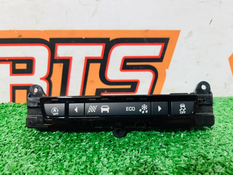 T4A32883 Switch block Jaguar F-Pace X761 (2017-) Used cost  € in stock 1 pcs.