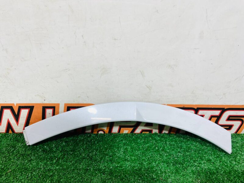 T4A33542 Rear bumper molding right Jaguar F-Pace X761 (2017-) Used cost  € in stock 1 pcs.