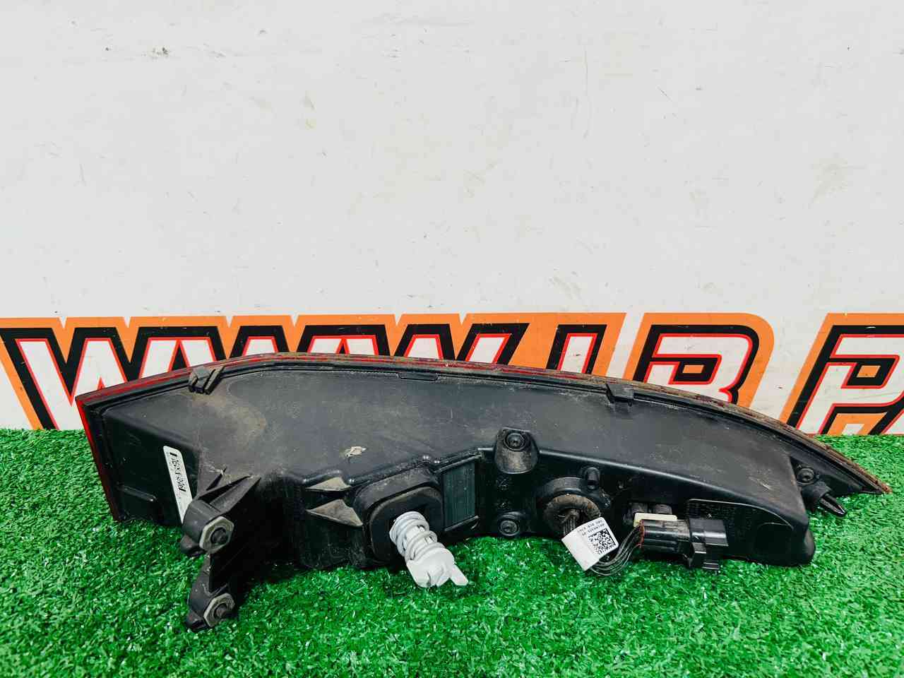 T4A37908 Rear left wing light for Jaguar F-Pace X761 (2017-) Used - Image 31