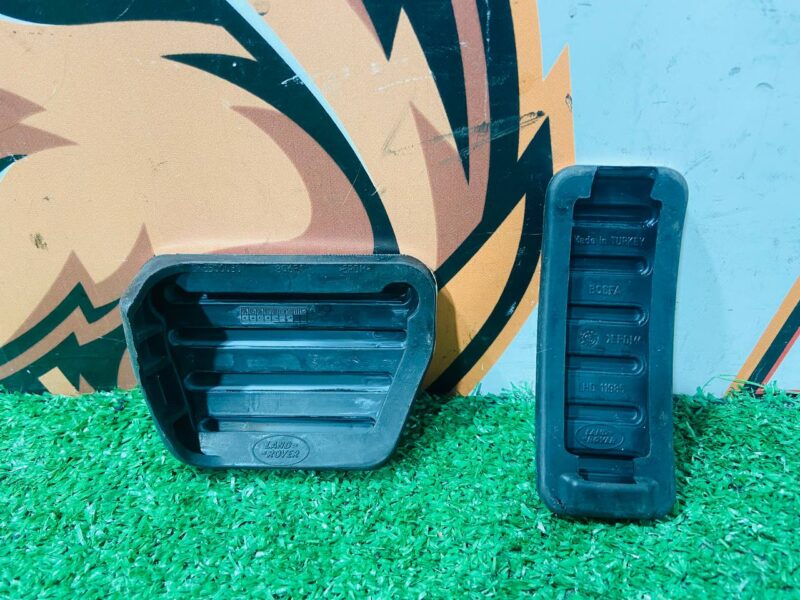 VPLGS0160 Pedal pad set Range Rover Sport L494 (2014-2022) Used cost 40 € in stock 1 pcs.