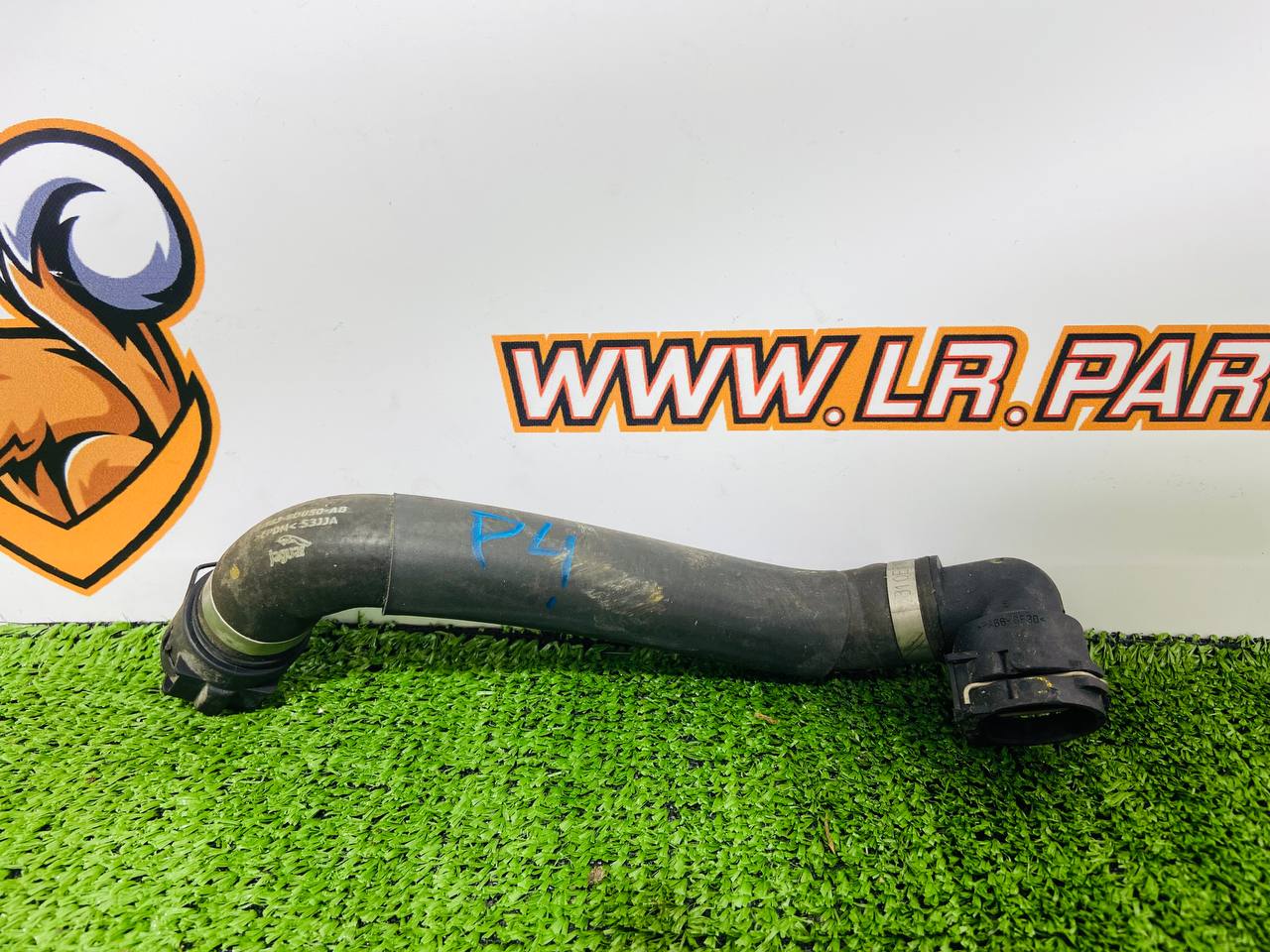 C2P24290 Radiator hose outlet Jaguar F-Type X152 (2014-) Used cost 30 € in stock 1 pcs.