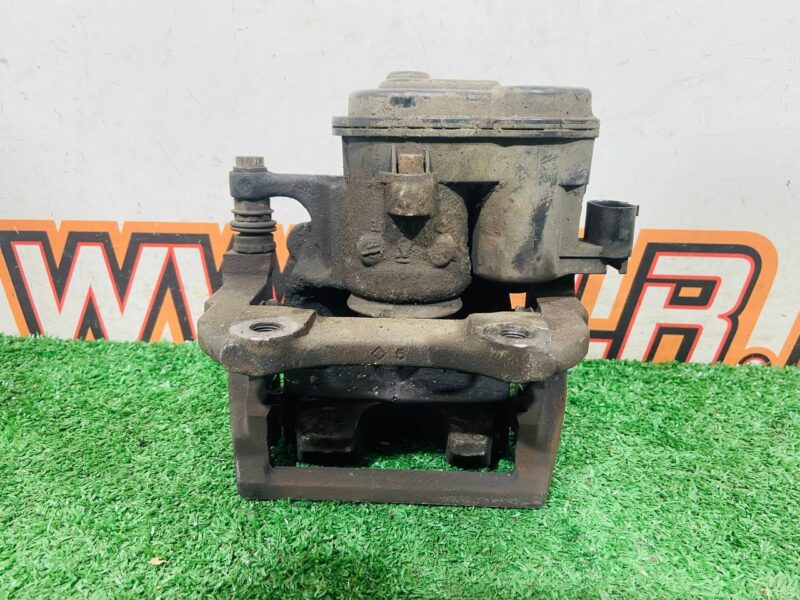 LR036568 Rear left caliper Range Rover L405 (2013-2021) Used cost 120 € in stock 2 pcs.