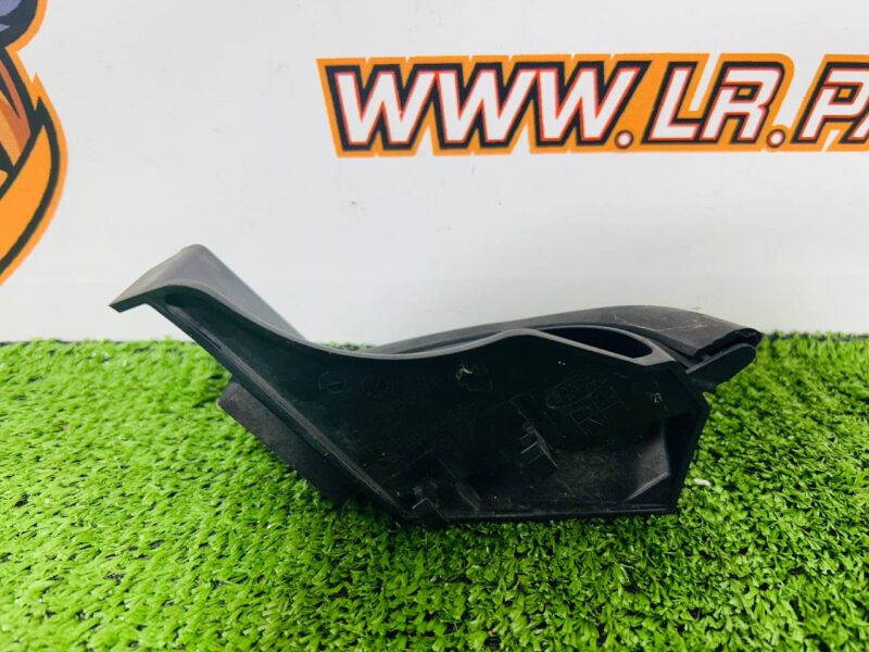 LR040774 Soundproofing of the front right pillar Range Rover L405 (2013-2021) Used - Image 13
