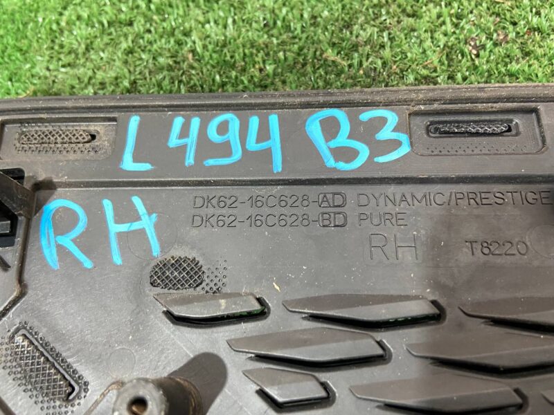 LR060308 Hood deflector right Range Rover Sport L494 (2014-2022) used cost 50 € in stock 3 pcs.