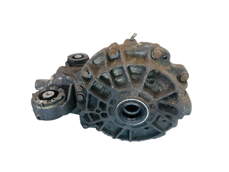 LR070149 Rear differential 3.31 without locking Range Rover L405 (2013-2021) Used cost 700 € in stock 4 pcs.