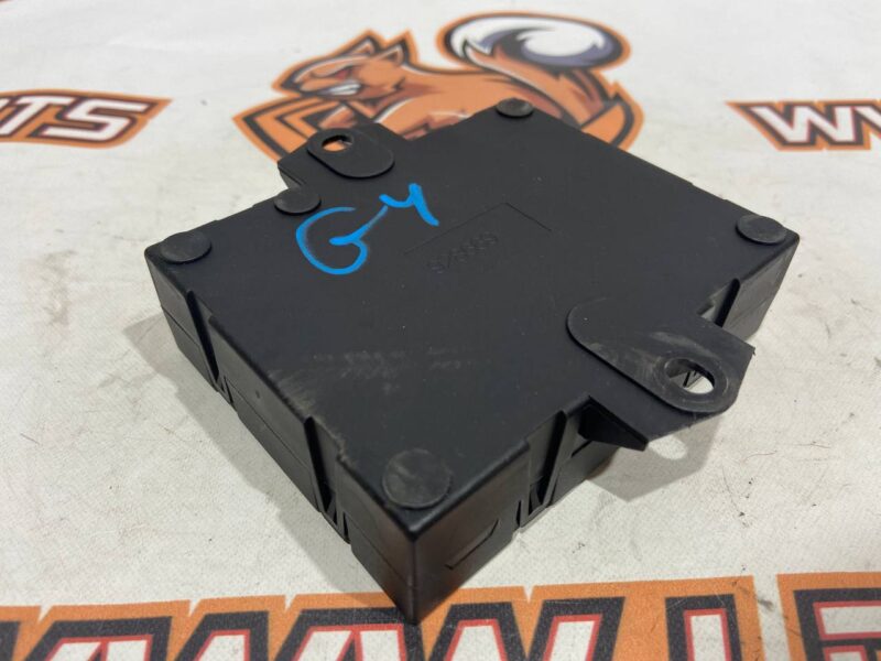 LR086032 Trunk lid control unit Range Rover L405 (2013-2021) used cost 75 € in stock 1 pcs.