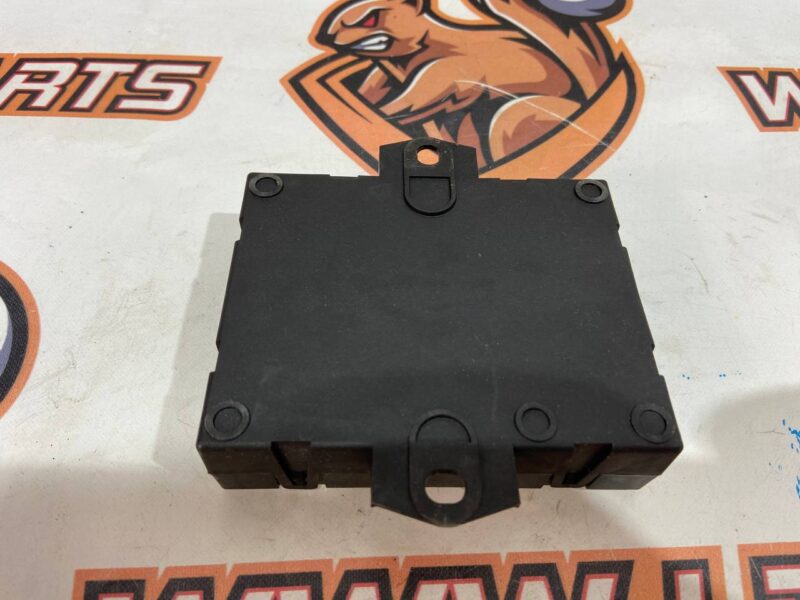 LR086032 Trunk lid control unit Range Rover L405 (2013-2021) used cost 75 € in stock 1 pcs.