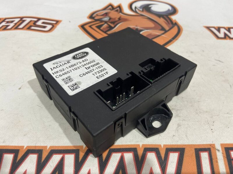 LR086032 Trunk lid control unit Range Rover L405 (2013-2021) used cost 75 € in stock 1 pcs.