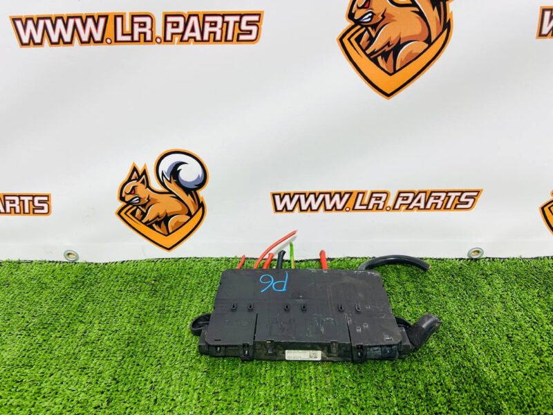 LR092946 Fuse Box Land Rover Discovery 5 L462 (2017-) Used cost 55 € in stock 2 pcs.