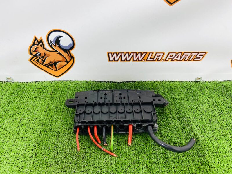LR092946 Fuse Box Land Rover Discovery 5 L462 (2017-) Used cost 55 € in stock 2 pcs.