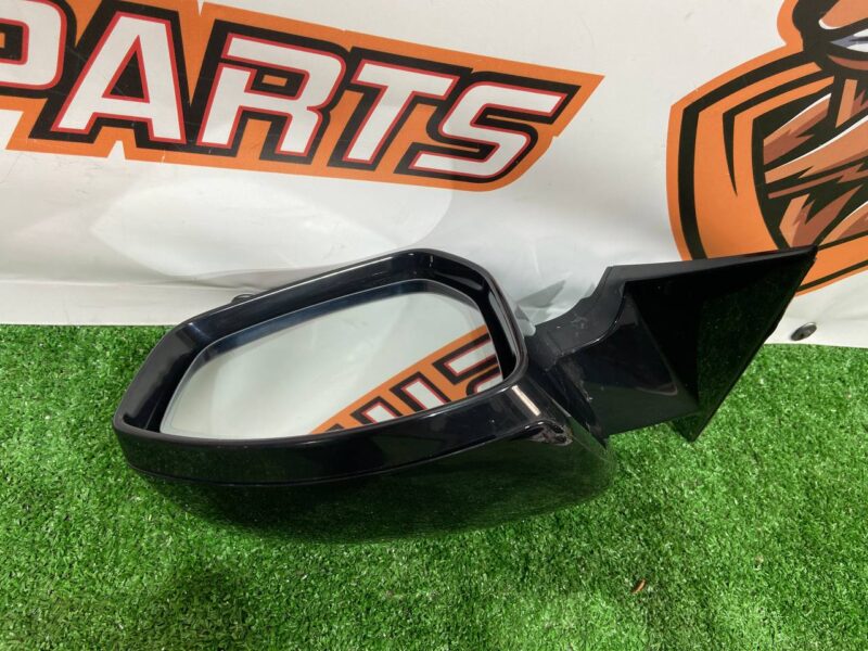 LR093141 Outside right mirror complete Range Rover Velar L560 (2018-) Used cost 400 € in stock 1 pcs.