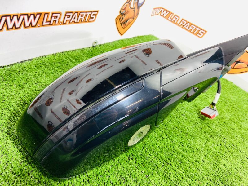 LR093141 Outside right mirror complete Range Rover Velar L560 (2018-) Used cost 400 € in stock 1 pcs.
