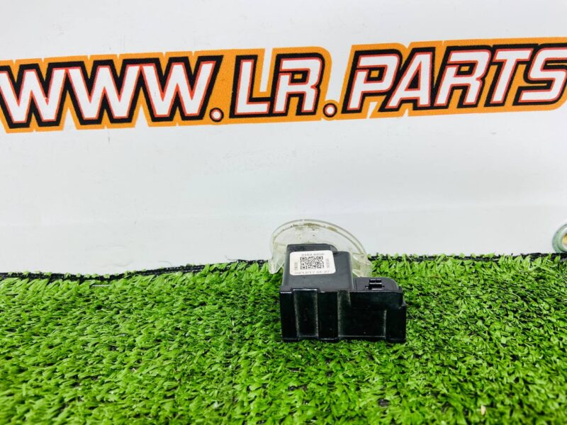 LR093160 Right side mirror light Range Rover Velar L560 (2018-) Used cost  € in stock 1 pcs.
