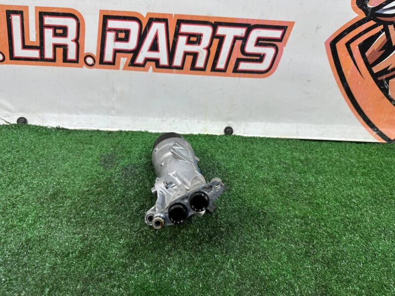 LR097159 Oil filter housing assembly 2.0D ingenium Range Rover Evoque New L551 (2019-) used cost 60 € in stock 1 pcs.