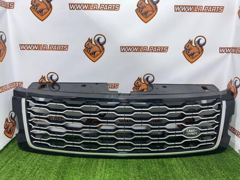 LR098080 Radiator grille 2018- Range Rover L405 (2013-2021) Used cost 345 € in stock 2 pcs.